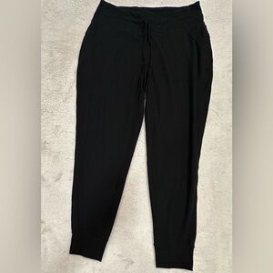 LOLE Om Tech Joggers Size Medium